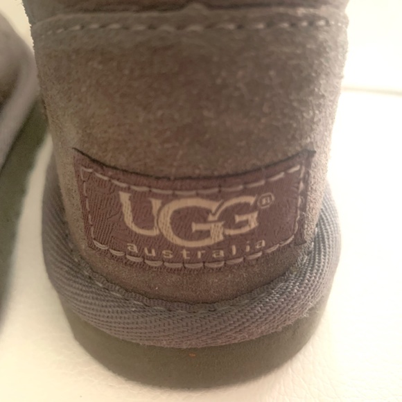 UGG Australia Authentic Size 8 Toddler Winter Snow Boots Leather Girl Pair - Picture 4 of 4